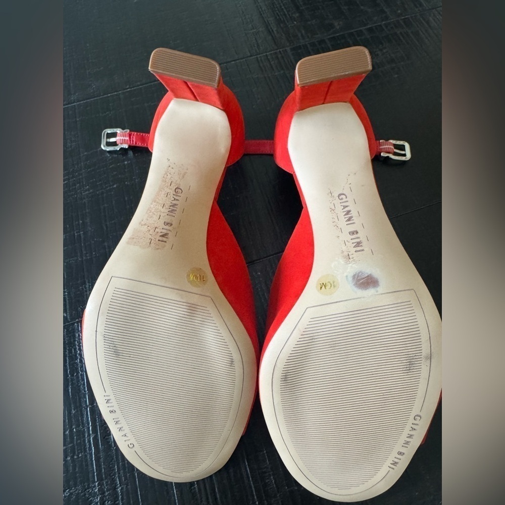 Gianni Bini heeled strapy sandal Red Suede SZ 10 New - Picture 11 of 11
